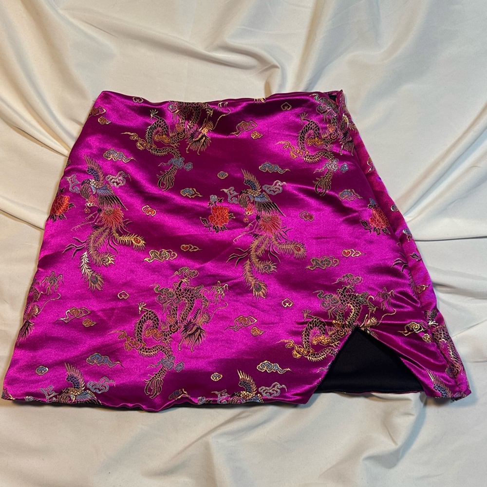 O'Mighty y2k style fuscia Silk Skirt with Dragon Motif size small